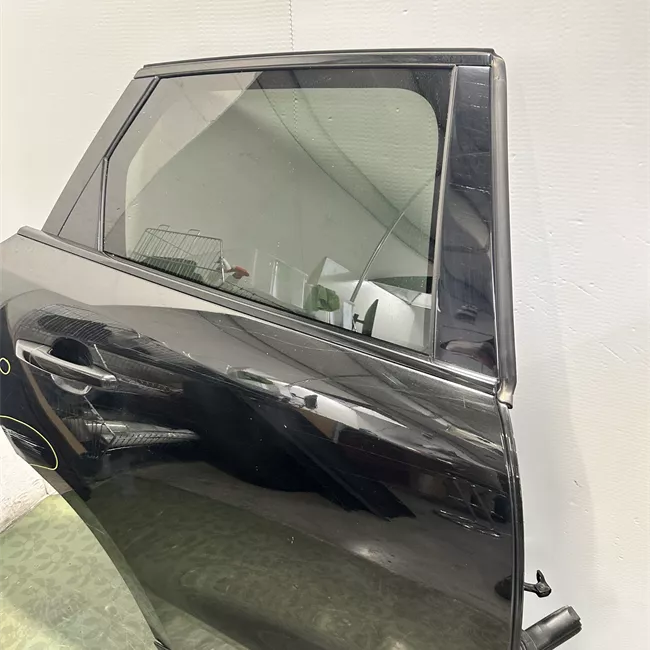 Porta posteriore destra