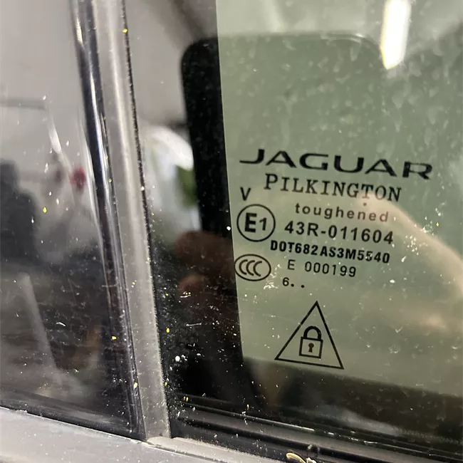 Porta posteriore destra