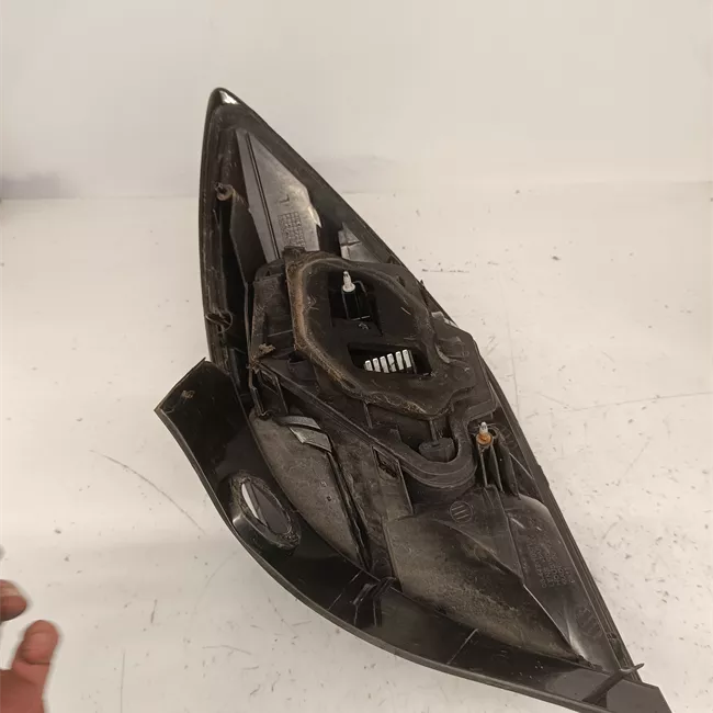 Fanale posteriore sinistro