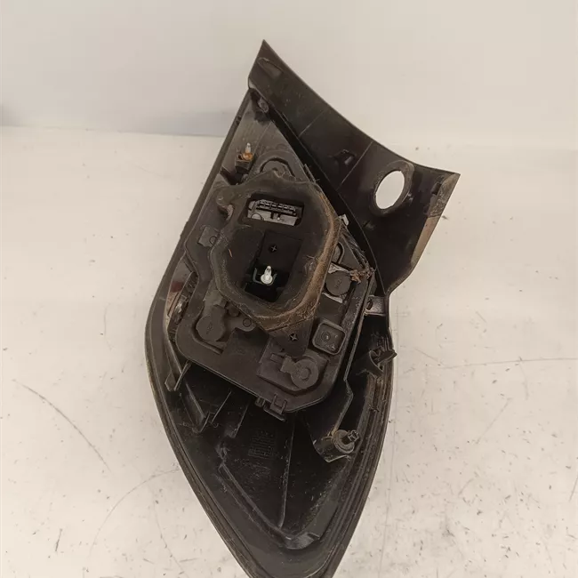 Fanale posteriore sinistro