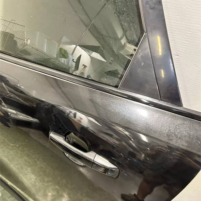 Porta posteriore sinistra