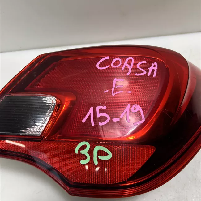 Fanale posteriore parte esterno destro