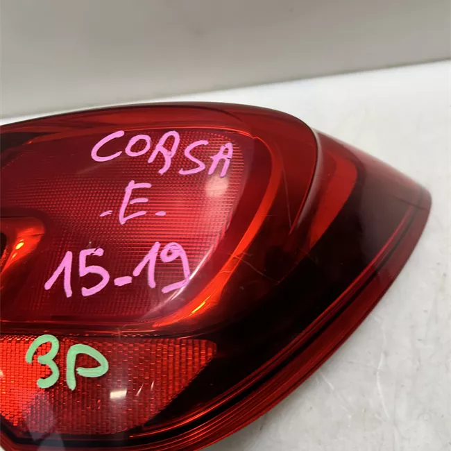 Fanale posteriore parte esterno destro