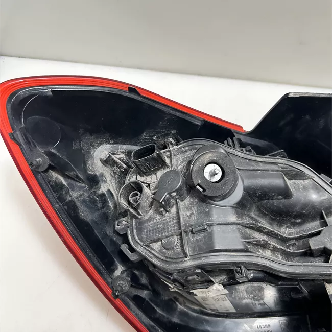 Fanale posteriore parte esterno destro