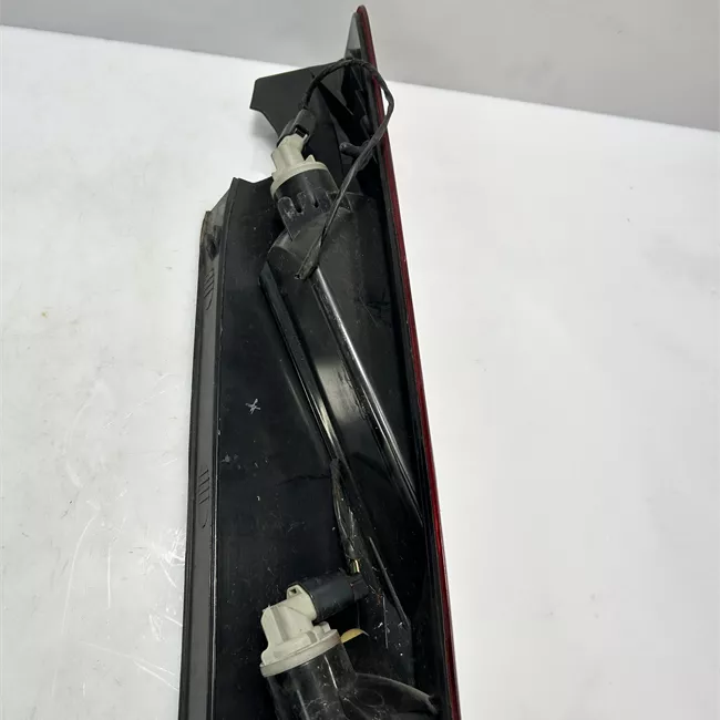 Fanale posteriore sinistro