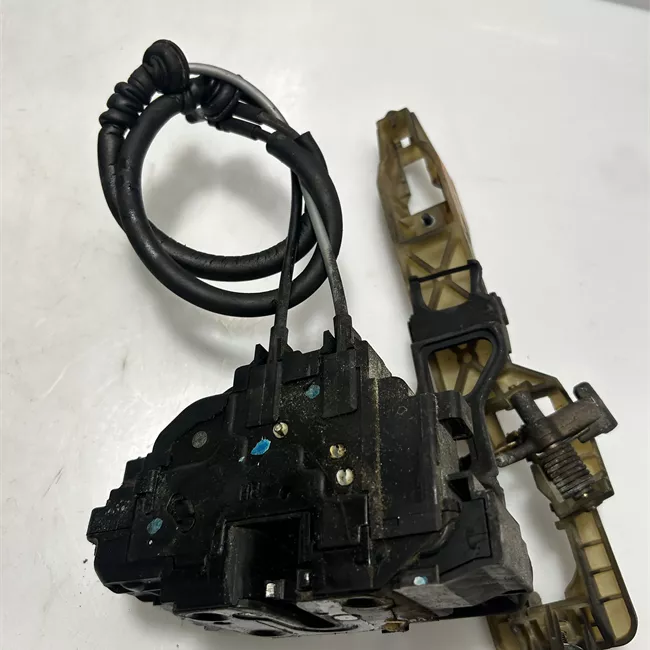 Serratura porta anteriore destra