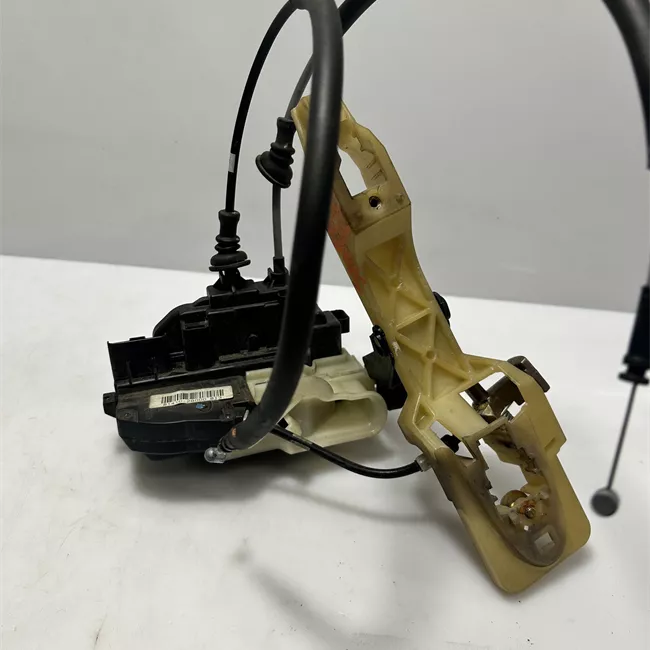 Serratura porta posteriore destra