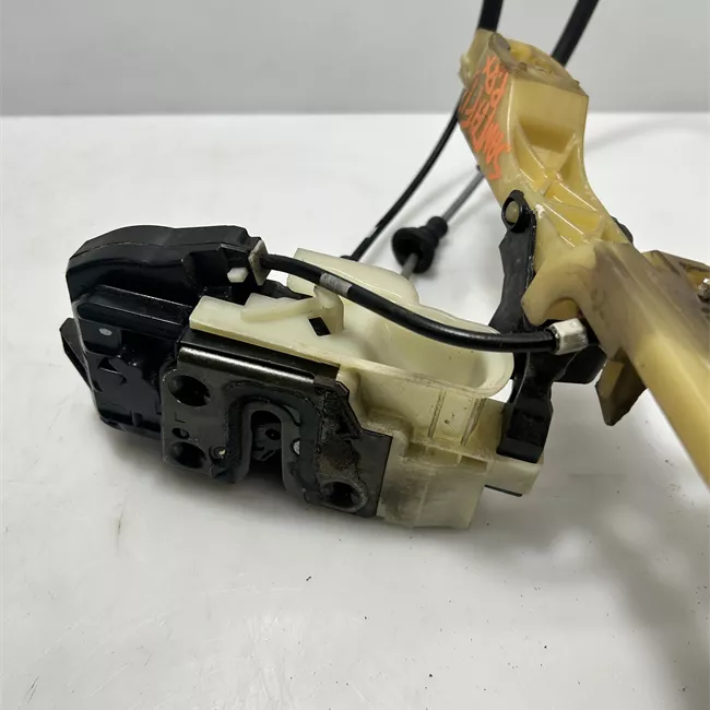 Serratura porta posteriore destra