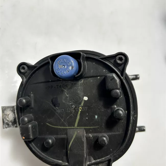 Proiettore fendinebbia sinistro