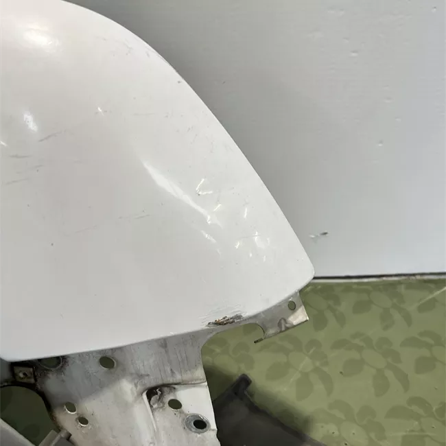 Parafango anteriore destro