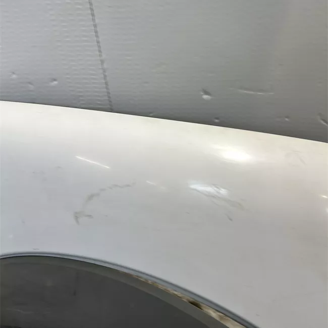 Parafango anteriore destro