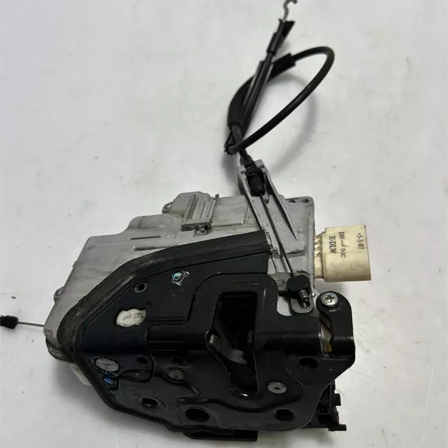 Serratura porta anteriore sinistra