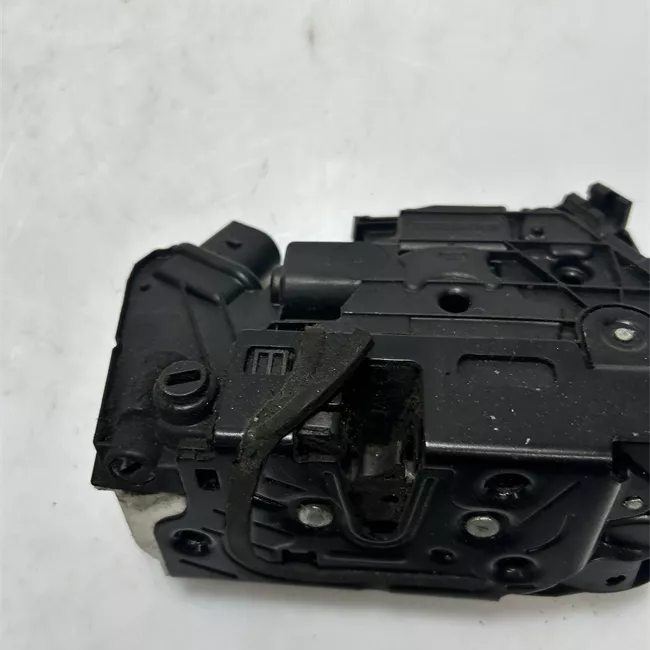 Serratura porta posteriore sinistra