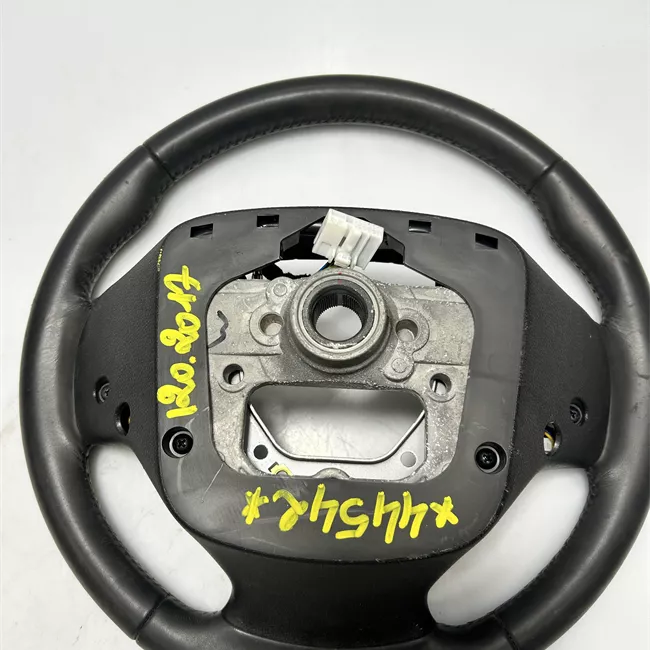 Volante con comandi radio