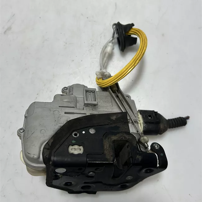 Serratura porta anteriore sinistra