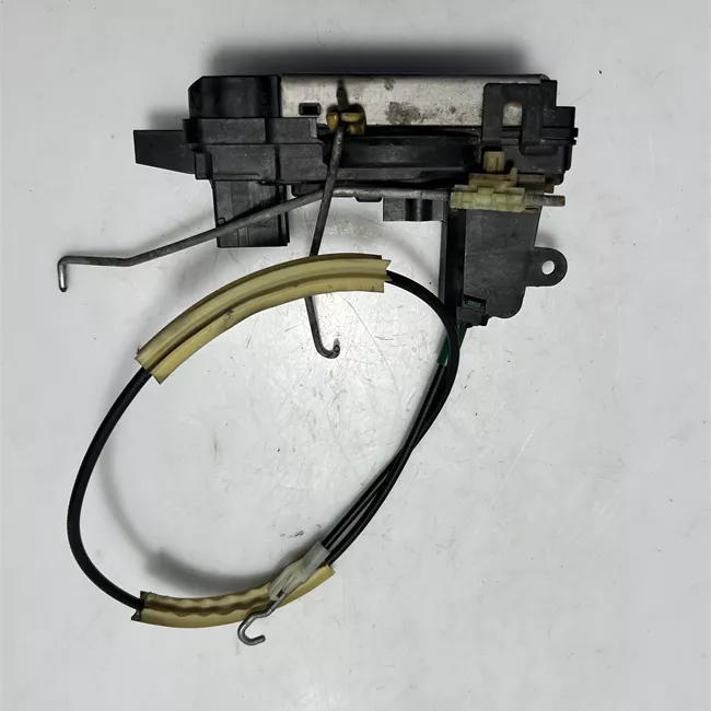 Serratura porta anteriore sinistra