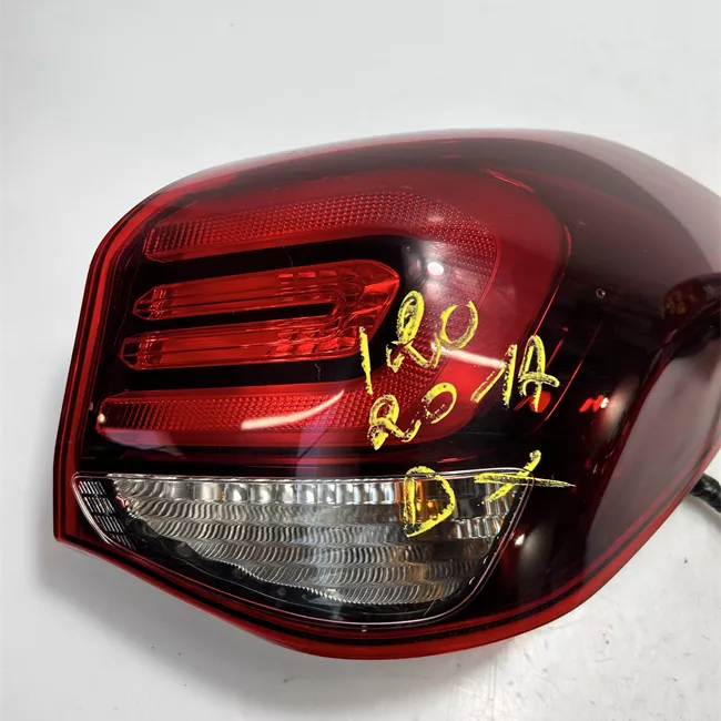 Fanale posteriore parte esterno destro