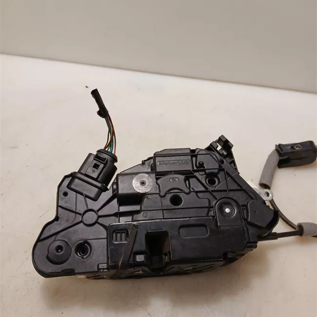 Serratura porta anteriore sinistra con dispositivo sicurezza Safe