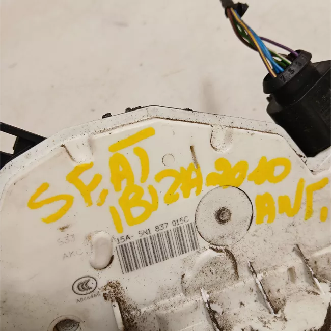 Serratura porta anteriore sinistra con dispositivo sicurezza Safe