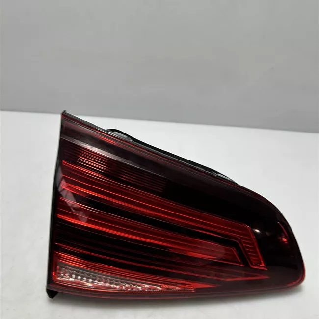 Fanale posteriore parte interno sinistro