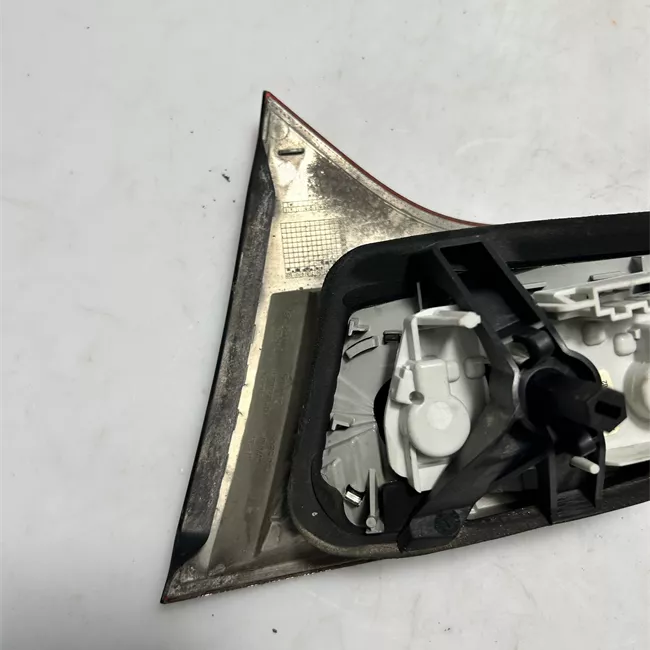 Fanale posteriore parte interno sinistro