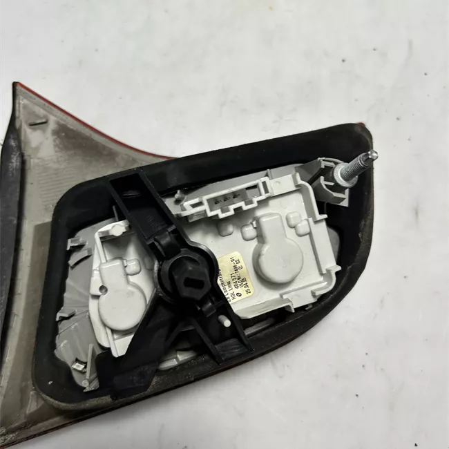 Fanale posteriore parte interno sinistro