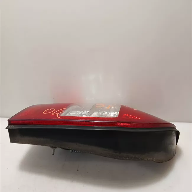 Fanale posteriore sinistro t.32123350>