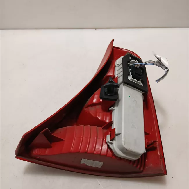 Fanale posteriore sinistro