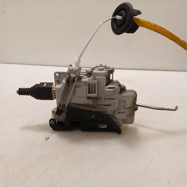 Serratura porta anteriore destra