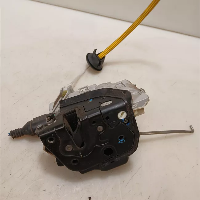 Serratura porta anteriore destra