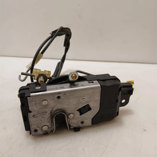 Serratura porta anteriore sinistra