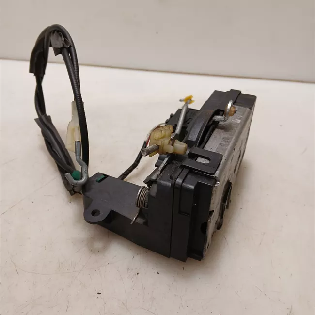 Serratura porta anteriore sinistra