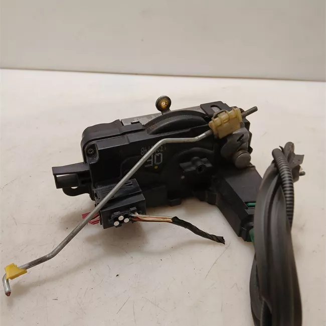 Serratura porta anteriore sinistra