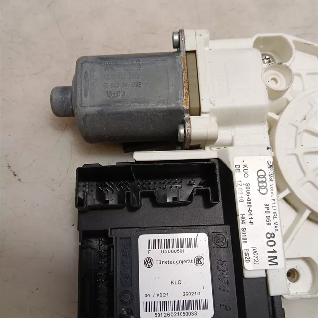 Alzacristallo elettrico porta posteriore sinistro