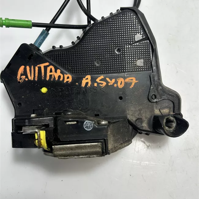 Serratura porta anteriore sinistra senza keyless