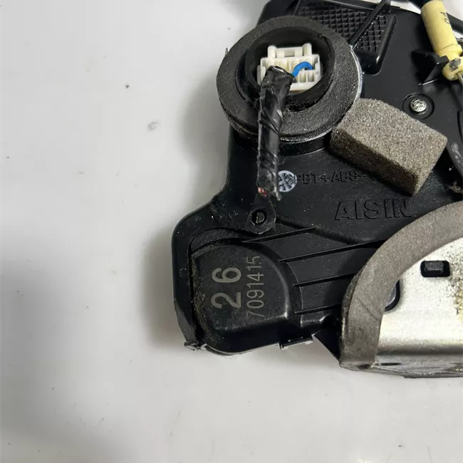 Serratura porta anteriore sinistra senza keyless