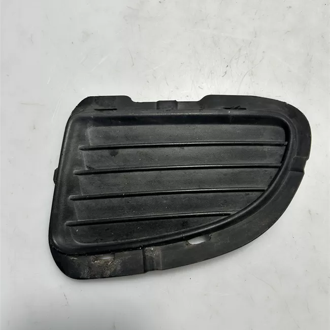 Griglia laterale paraurti anteriore sinistra