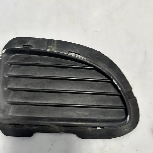 Griglia laterale paraurti anteriore destra