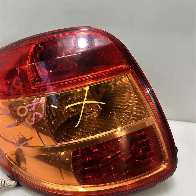 Fanale posteriore sinistro