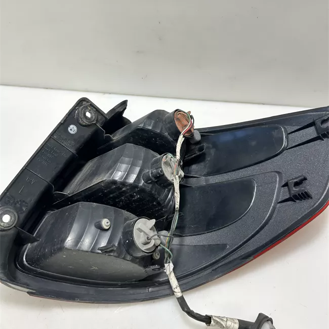 Fanale posteriore sinistro