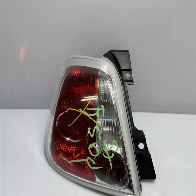 Fanale posteriore sinistro