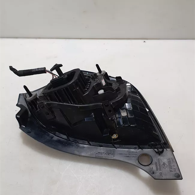 Fanale posteriore sinistro