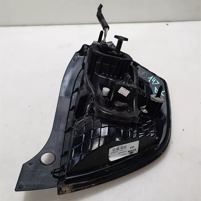 Fanale posteriore sinistro