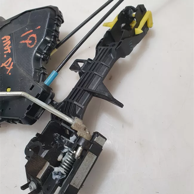 Serratura porta anteriore destra con keyless entry