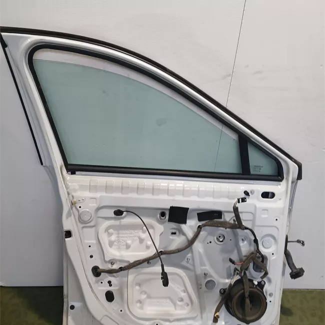 Porta anteriore sinistra