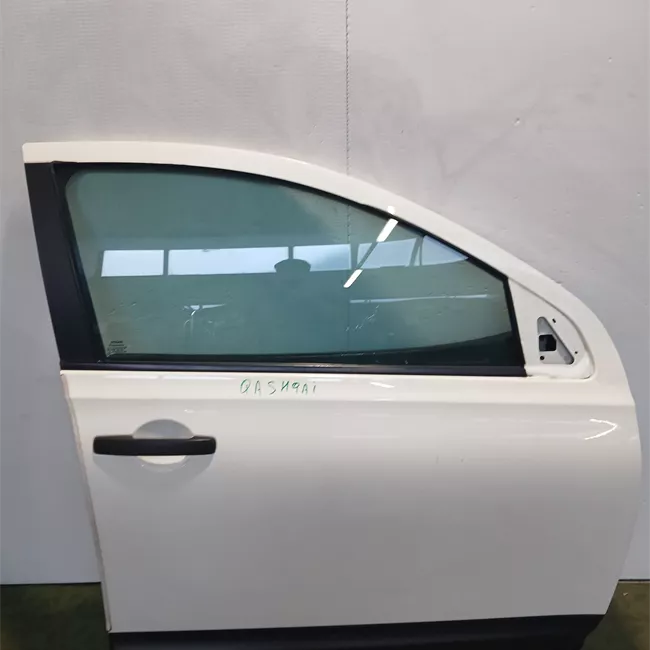 Porta anteriore destra