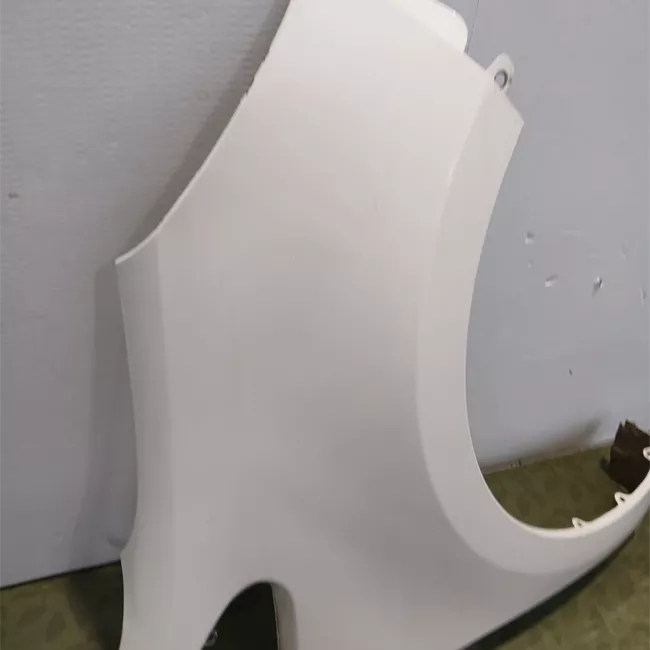 Parafango anteriore destro