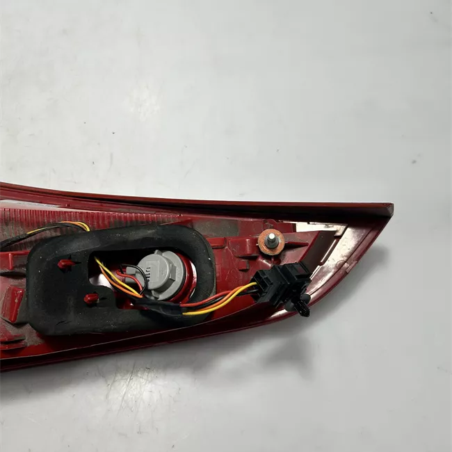 Fanale posteriore sinistro