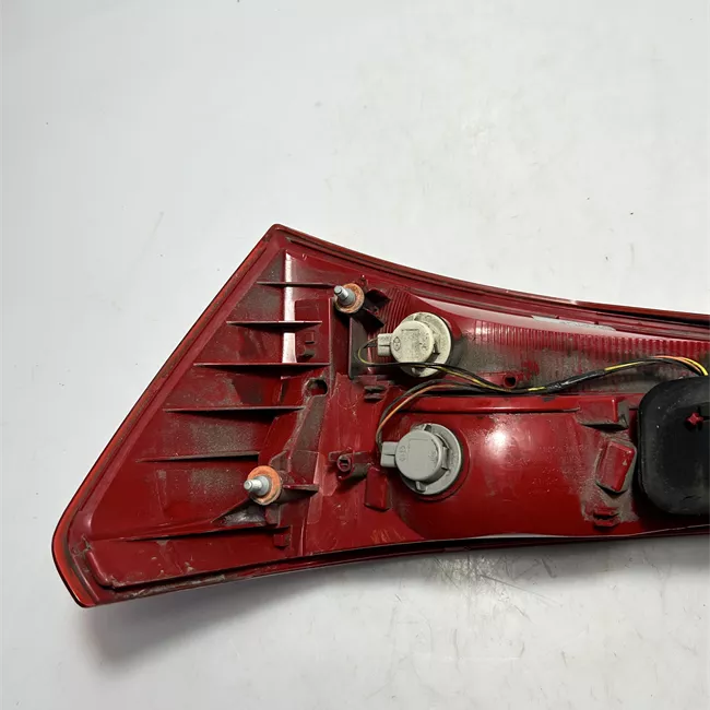 Fanale posteriore sinistro