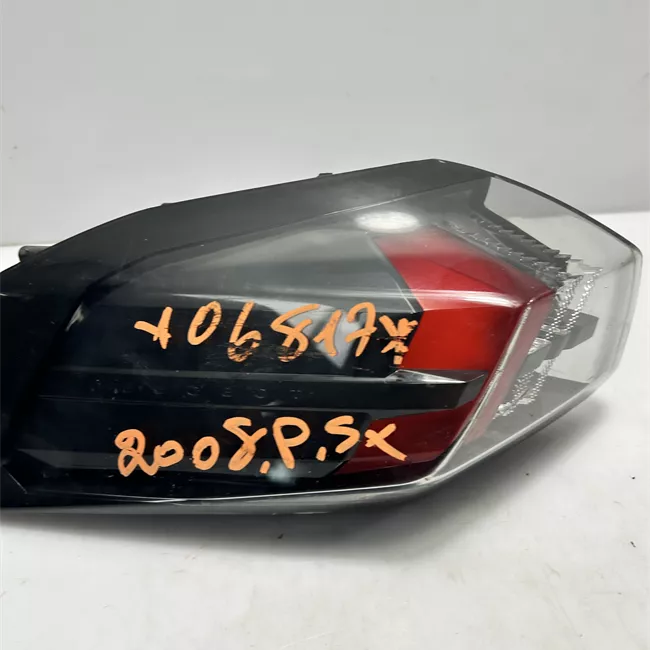 Fanale posteriore sinistro Led